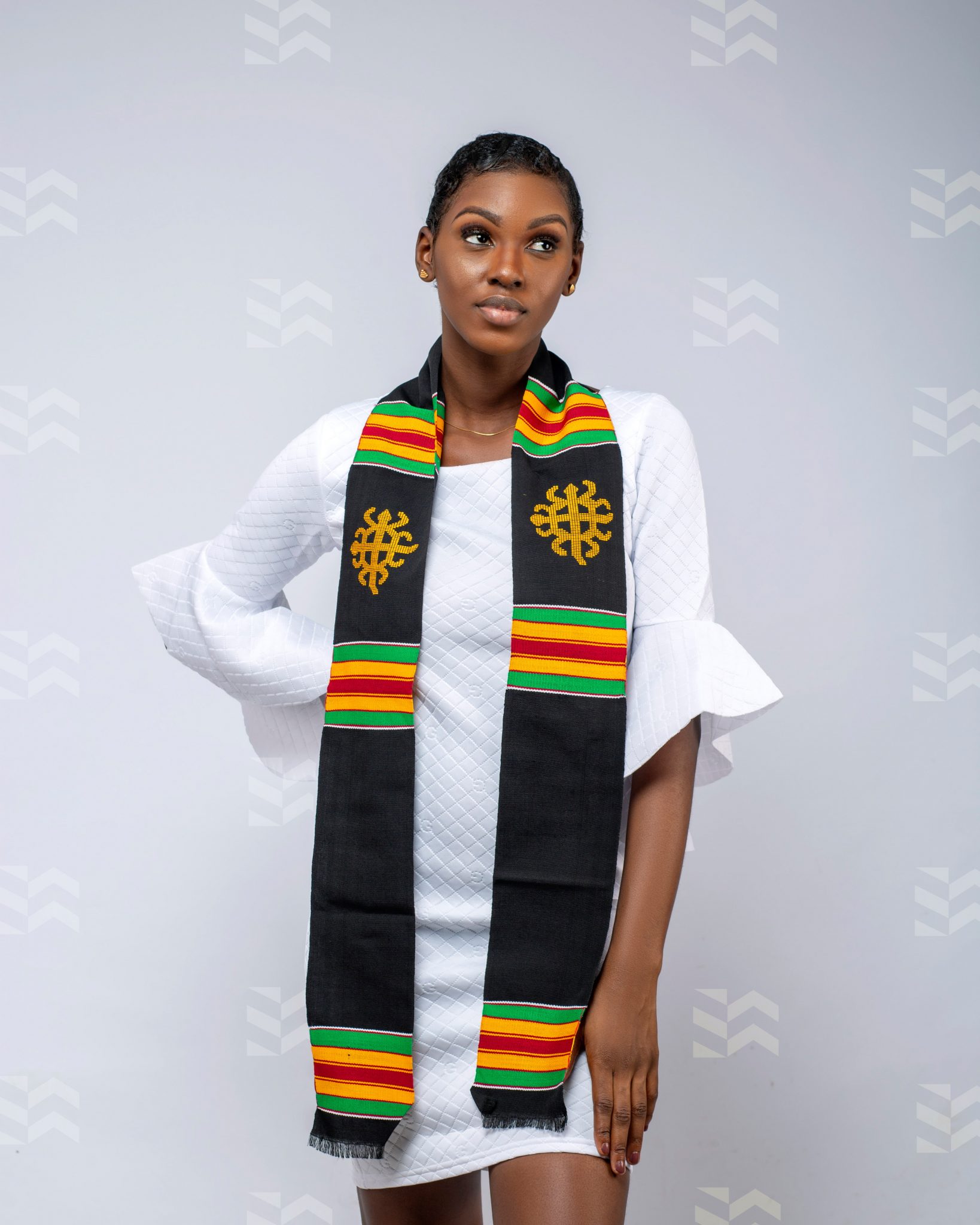 can anyone wear a kente stole
